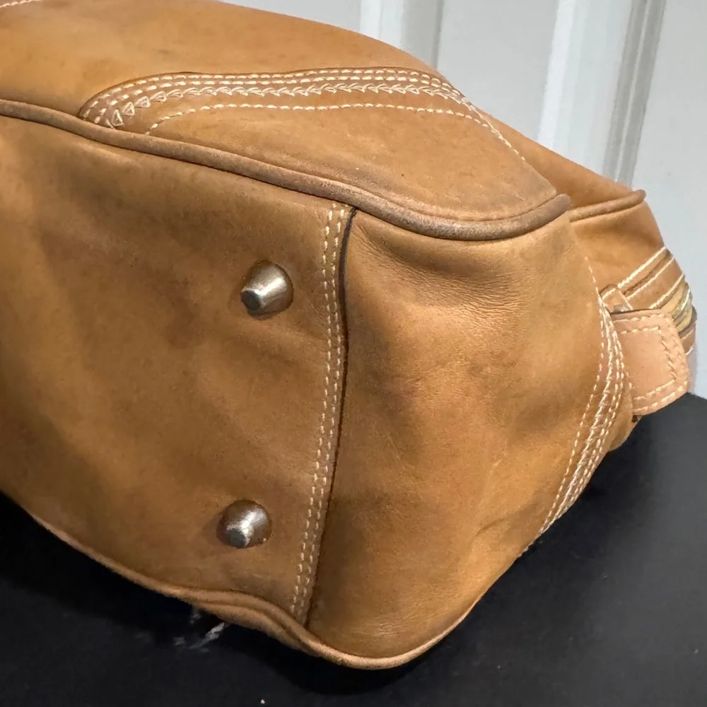 Coach Tan Leather shoulder tote Bag 10581